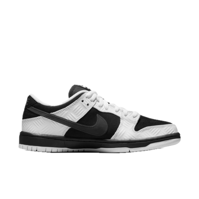 Nike SB Dunk Low TIGHTBOOTH