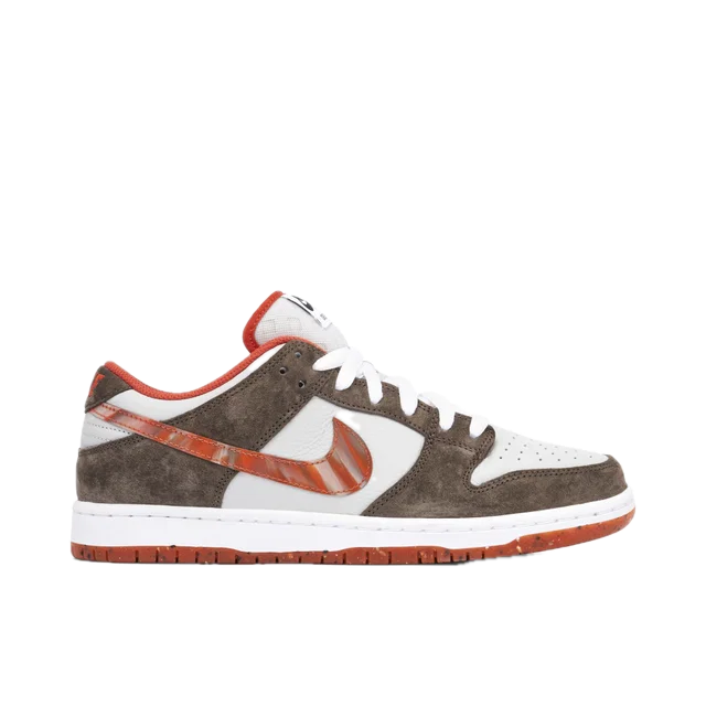 Nike SB Dunk Low Crushed D.C.