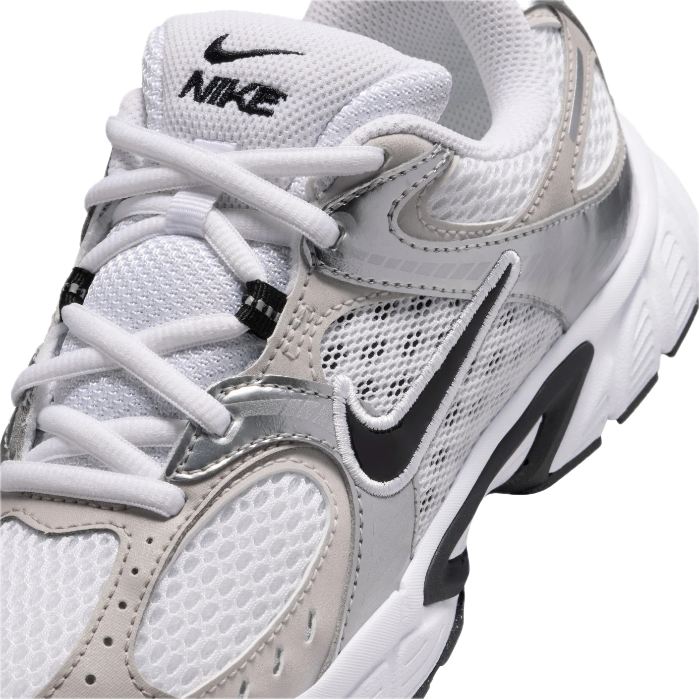 Nike V5 RNR White Vast Grey College Grey Black 1