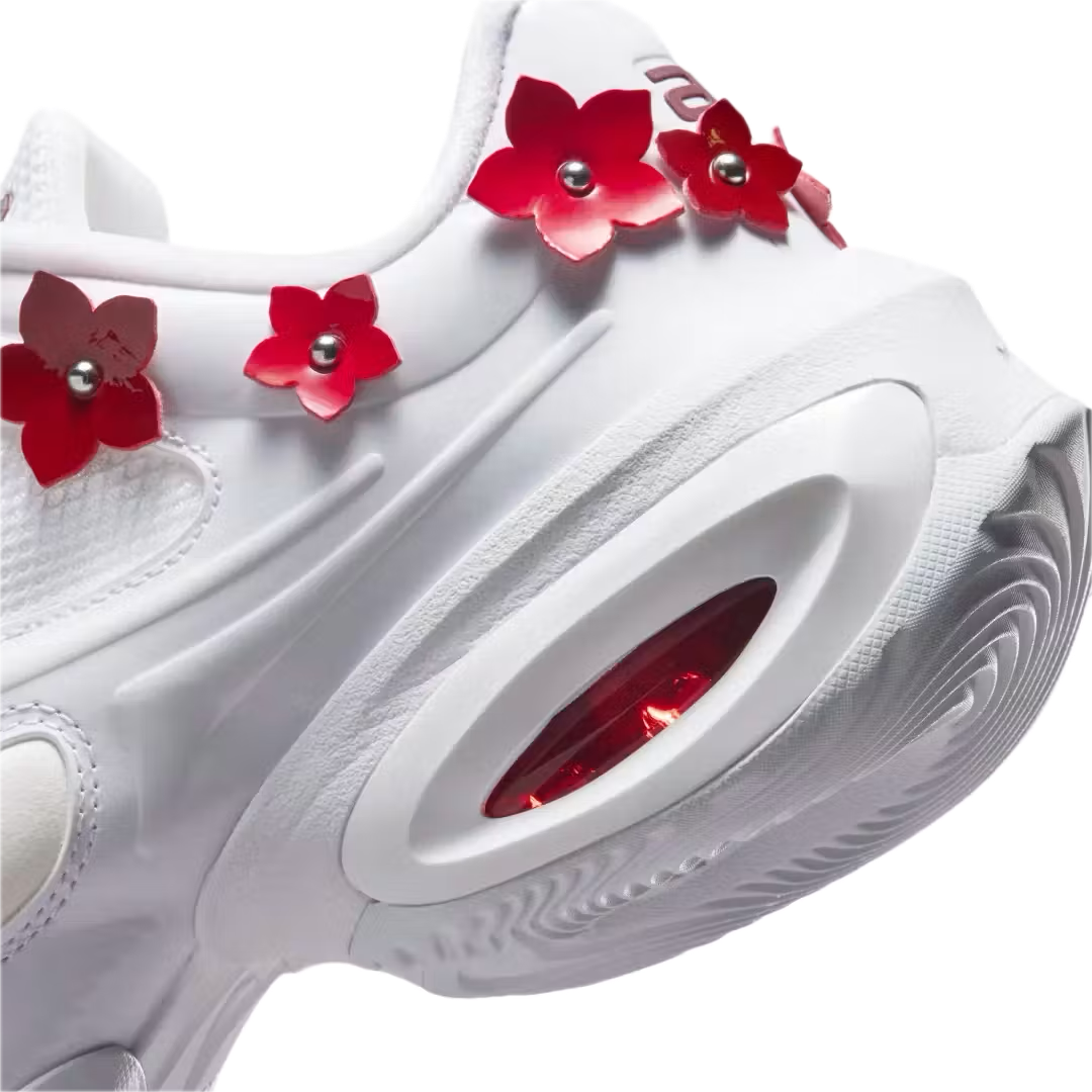 Nike Air Max Muse Floral Pack (Women’s) to damska odsłona nowoczesnej sylwetki Nike, która łączy futurystyczny design z delikatnymi detalami inspirowanymi naturą. 1
