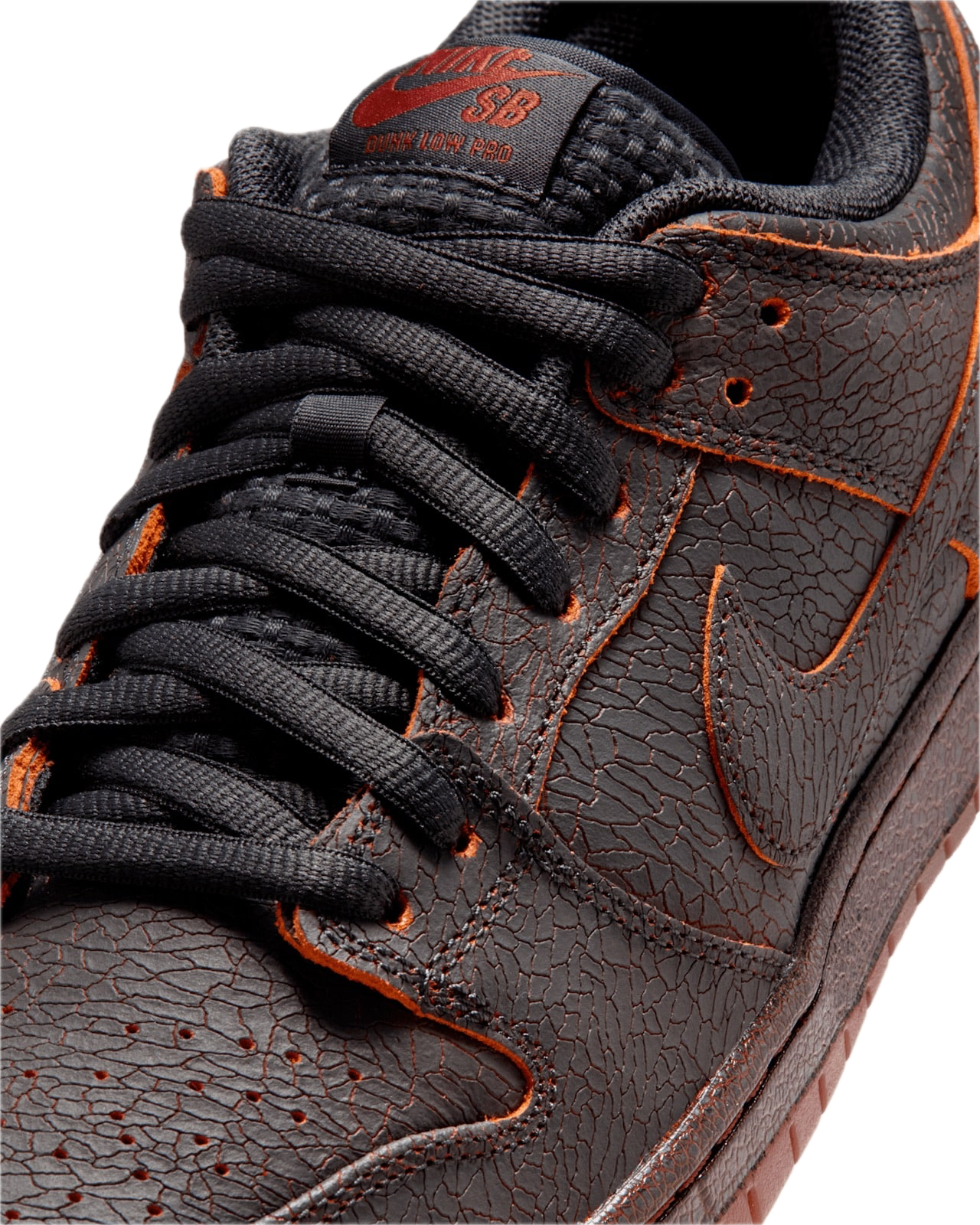 Nike Dunk SB Low Krampus r4
