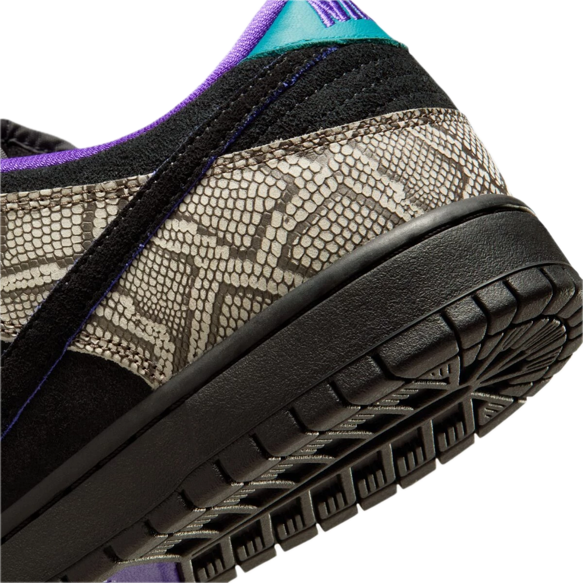 Nike SB Dunk Low Dashawn Jordan Copperhead 8