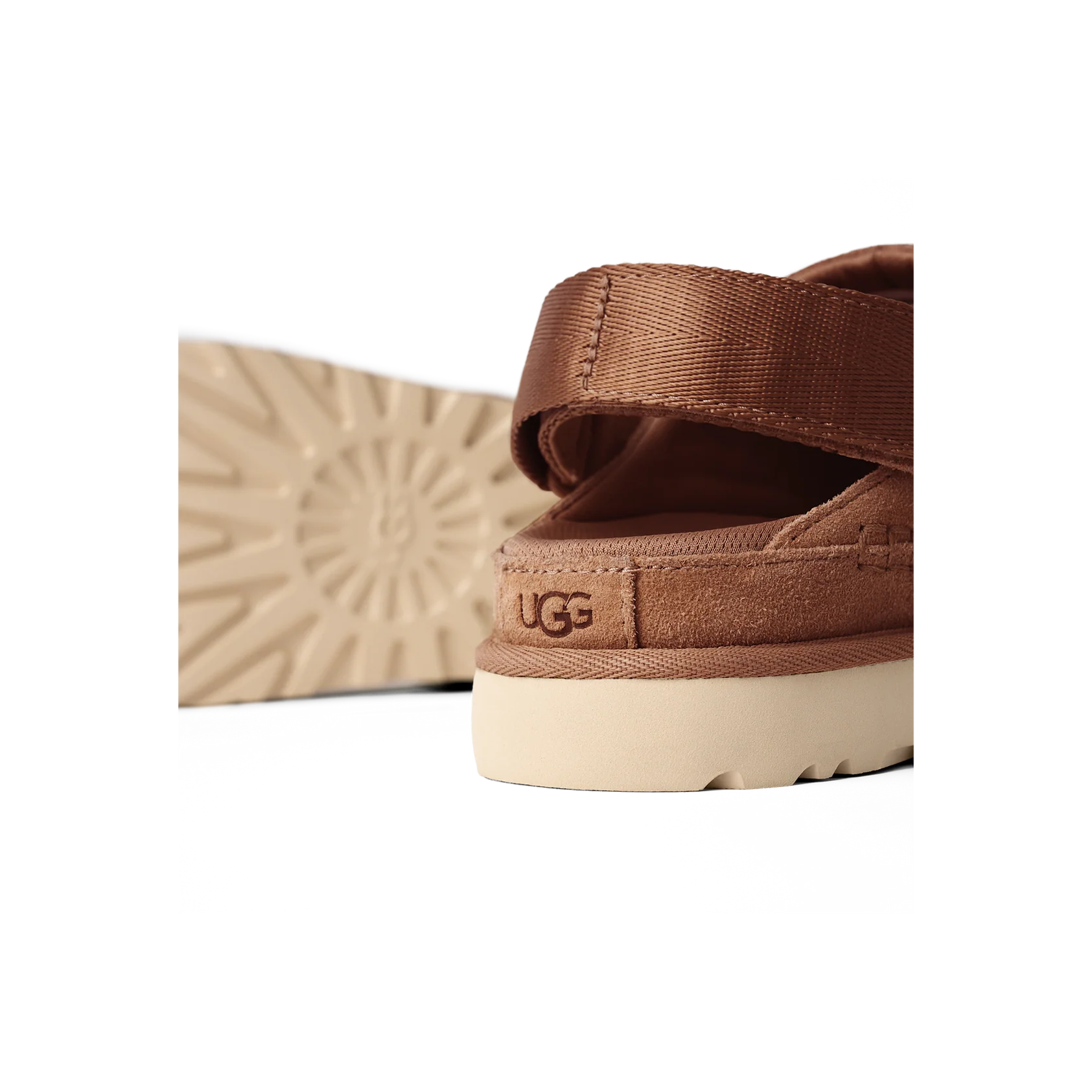 UGG Goldenstar Clog Chestnut (Women's) 5
