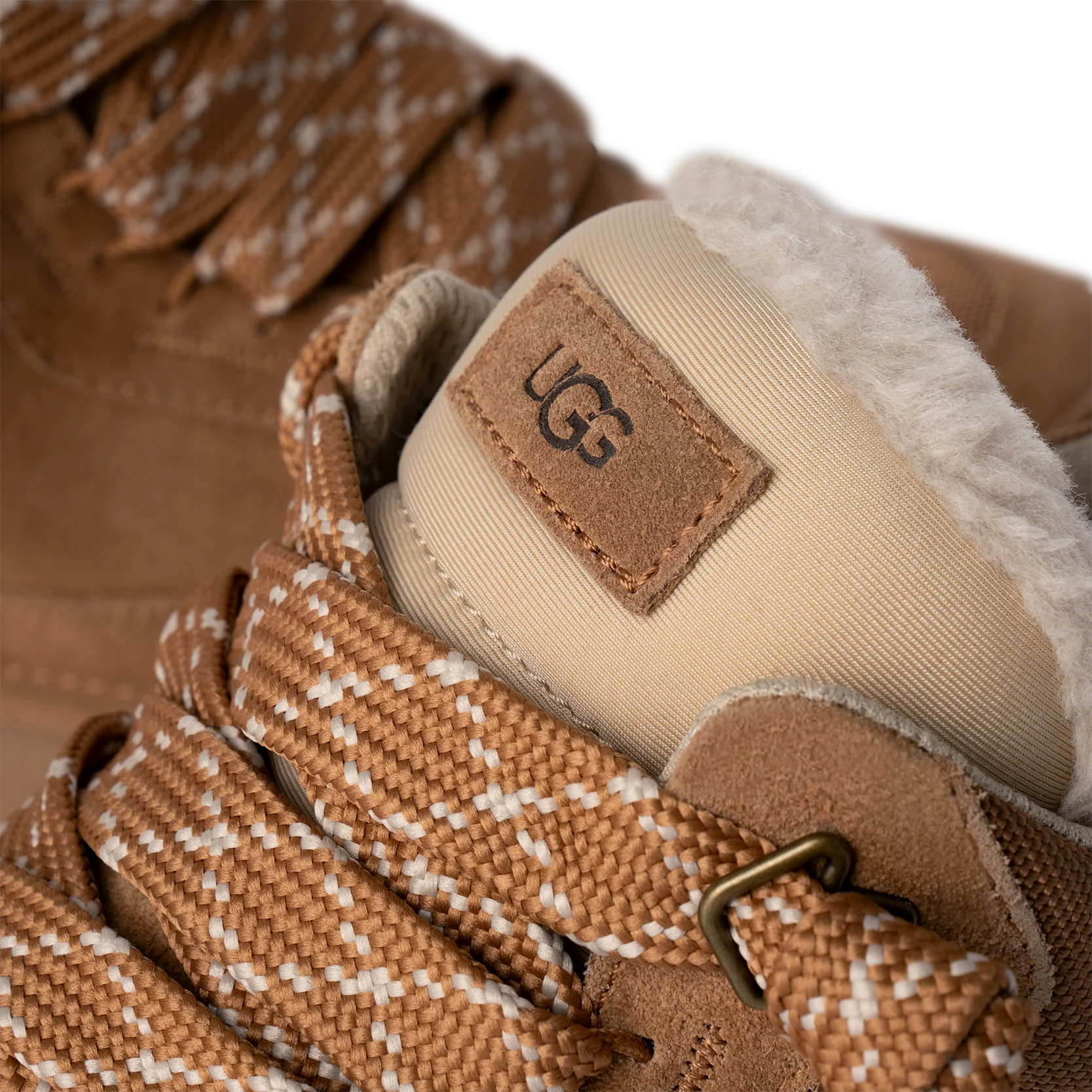 UGG Lowmel Chestnut 4